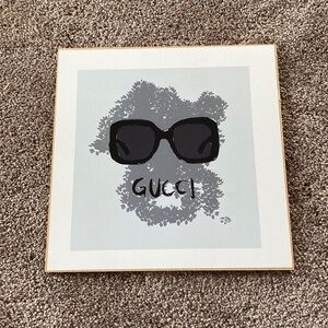 NWT Fairchild Paris Gucci Sunglasses Hanging Plaque